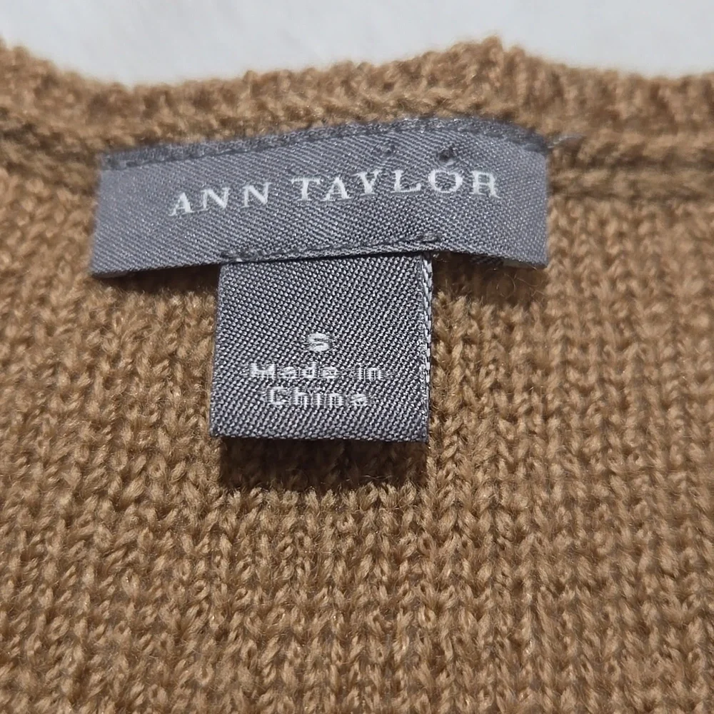 Ann Taylor lightweight three-quarters sleeve tan button down sweater cardigan S